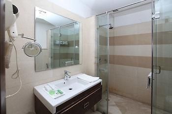 Oyo Rooms Malviya Nagar Market New Delhi Exteriör bild