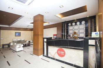 Oyo Rooms Malviya Nagar Market New Delhi Exteriör bild
